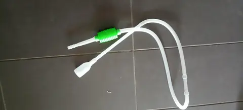 pompe manuelle pour aquarium