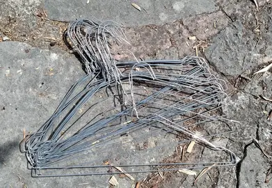 10 cintres métal