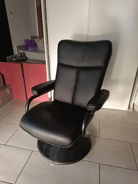 fauteuil simili cuir noir