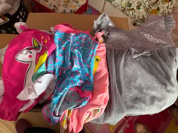 gros lot vêtement 2 /4 ans