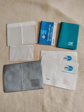 7 pochettes pour CB ou cartes de fidélité