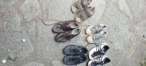 lot de chaussures
