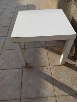Petite table IKEA