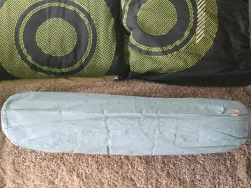 Traversin plastifié bleu 80 cm
