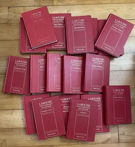 Lot de 18 livres Larousse