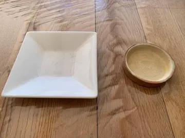 Petits récipients et coquillages