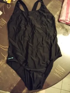 Maillot de bain taille 50