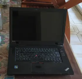 très vieux PC portable Lenovo
