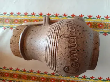 pot a cornichons en grès