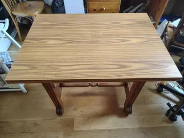 petite table en bois