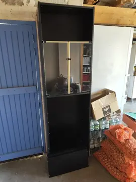 armoire vitrine noire