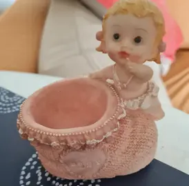 petit sujet un bebe