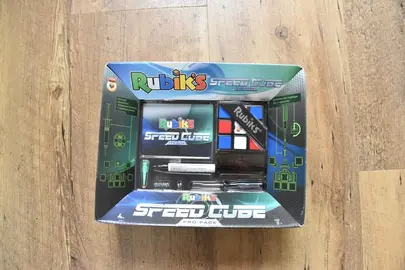 pack rubik's cube