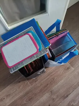 lot fournitures scolaires, matériel de bureau