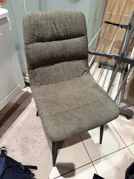 3 chaises kaki