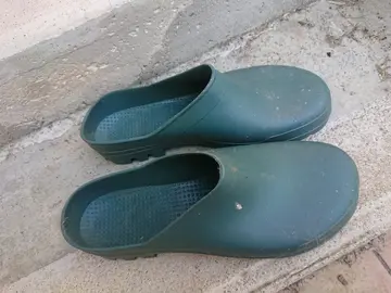 Sabots / chaussures extérieur ou jardin