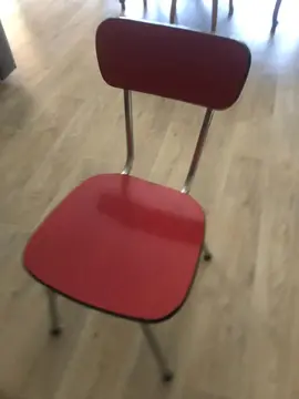 Chaise formica rouge années 1960