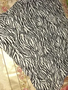 tissu zèbre noir blanc pour paréo ou autre