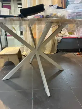 Table en bois aggloméré 120CM diamètre