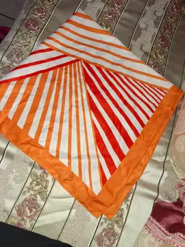 Foulard carré orange