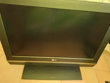 téléviseur LG 65 cm