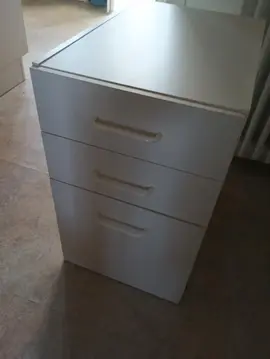 Meuble à tiroirs