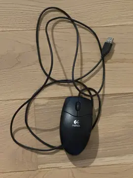 Souris filaire Logitech