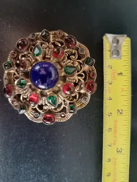 Broche decorative en laiton et verre incrusté, années 1930-40