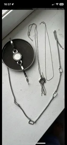 montre plus bijoux