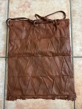 sac à main marron en cuir