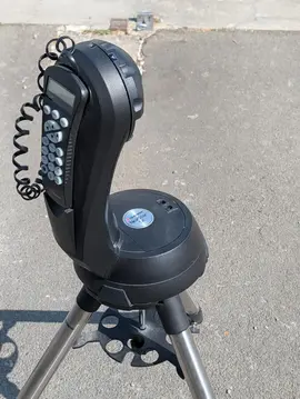 Monture électronique et trépied telescope
