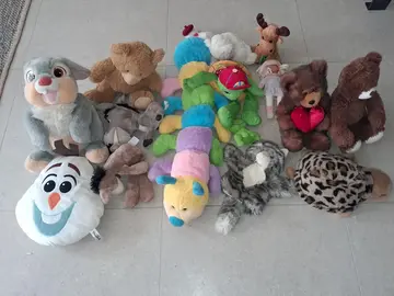 Donne lot de peluches