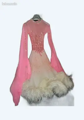 Belle robe danse valse viennoise