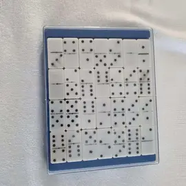 Jeu de dominos de voyage