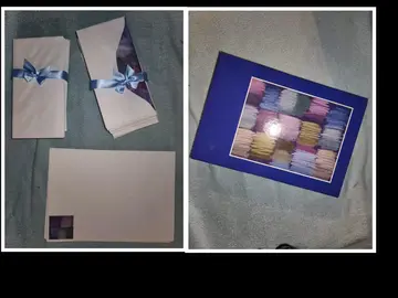 Enveloppes et papier à lettre dans leur belle boîte