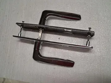 Poignée métallique inox