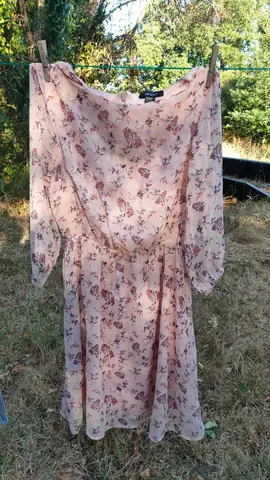 Robe rose fleurie T.42