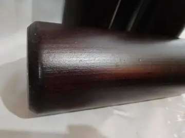 Pieds de meuble en bois