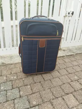 Valise a roulettes