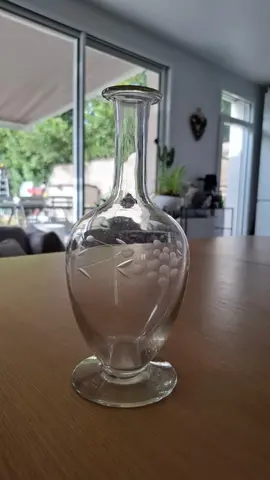 vase