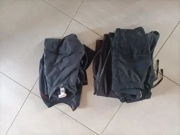 lot vêtements d'athlétisme 10-12 ans