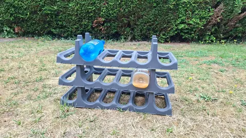 3 étagères à bouteilles