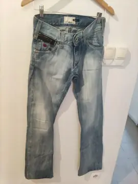 pantalon femme. (taille 38)