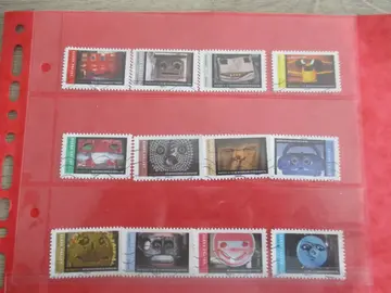 12 timbres oblitér. France - Masques