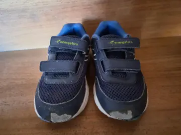paire de basket taille 27
