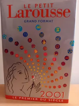 dictionnaire le petit Larousse grand format