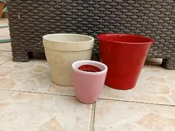 Caches pots