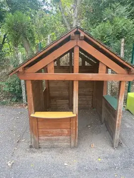 cabane en bois à démonter sur place