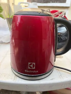 bouilloire électrique electrolux