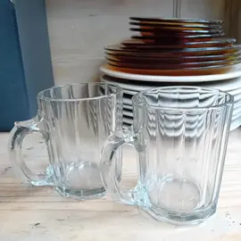 Verres à bière avec anse
